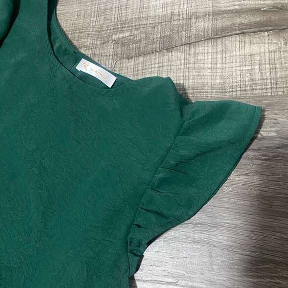 NWOT Dark Green Medium Midi Short sleeves Women Dress - Picture 4 of 6